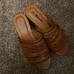 Never worn Womens shoe